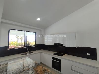 Casa de 3 alcobas en venta en Cerritos, Pereira, 360 m² · foto 8 de 16