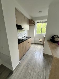 Apartamento en arriendo en El Poblado Eta I, Pereira · foto 4 de 12