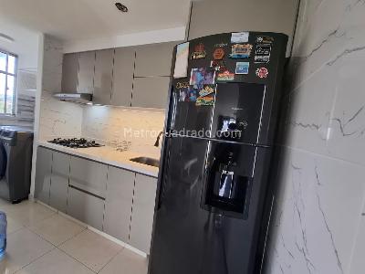 Apartamento de 3 alcobas en venta en El Poblado Eta Ii, Pereira, 64 m² · foto 6 de 13