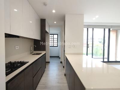 Apartamento de 3 alcobas en venta en Pinares Alto, Pereira, 100 m² · foto 8 de 16