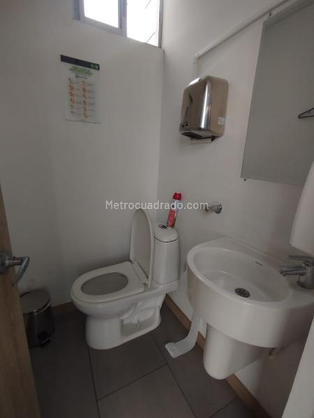 Oficina en Arriendo, LOS ALPES, Pereira - Więcej