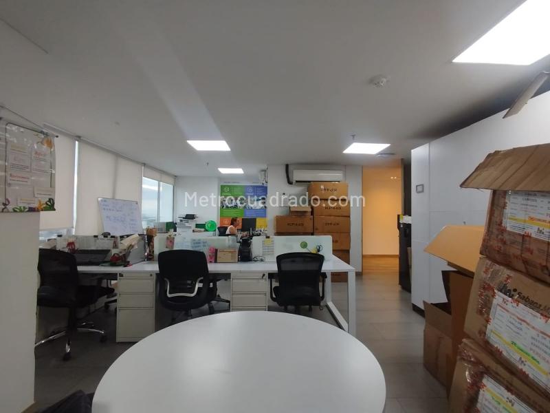 Oficina en Arriendo, LOS ALPES, Pereira - Más