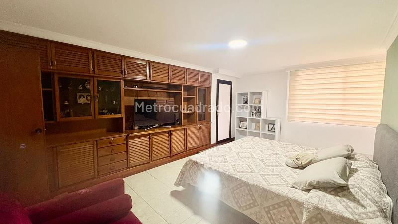 Piso – Pereira, Pinares de San Martin, Pinares de San Martín - Más