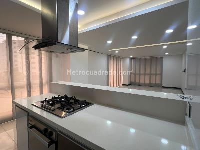 Apartamento en venta en Pinares, Pereira · foto 4 de 14