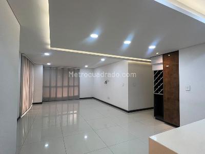Apartamento en venta en Pinares, Pereira · foto 2 de 14