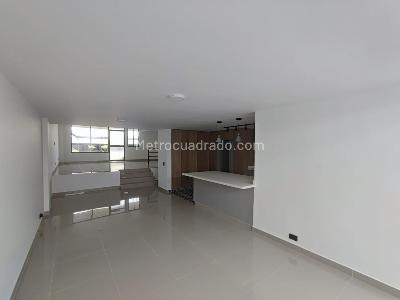 Casa de 3 alcobas en venta en Circunvalar, Pereira, 161 m² · foto 3 de 20