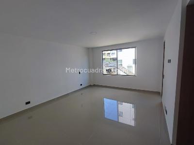 Casa de 3 alcobas en venta en Circunvalar, Pereira, 161 m² · foto 17 de 20