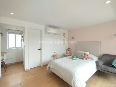 Casa de 5 alcobas en venta en Alamos, Pereira, 303 m² · foto 8 de 9