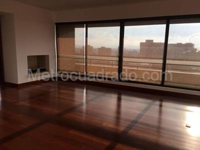 Apartamento de 3 alcobas en venta en Rosales Bella Vista, Bogotá, 274 m² · foto 6 de 7