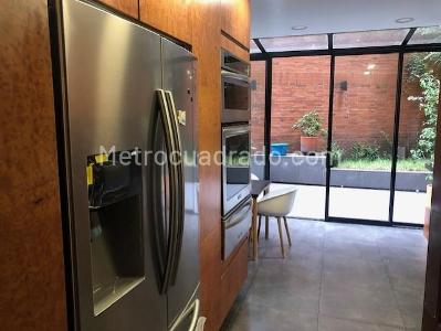 Apartamento de 3 alcobas en venta en Rosales Bella Vista, Bogotá, 274 m² · foto 15 de 19