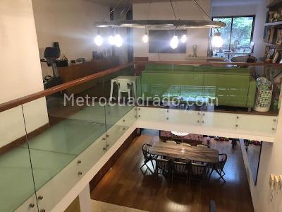 Apartamento de 3 alcobas en venta en Rosales Bella Vista, Bogotá, 274 m² · foto 6 de 19