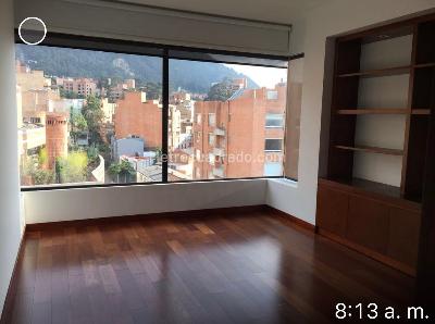 Apartamento en venta en Los Rosales, Bogotá · foto 3 de 9