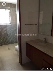 Apartamento en venta en Los Rosales, Bogotá · foto 6 de 9
