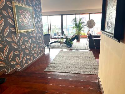 Apartamento de 3 alcobas en venta en Rosales Pietramonte, Bogotá, 219 m² · foto 3 de 20