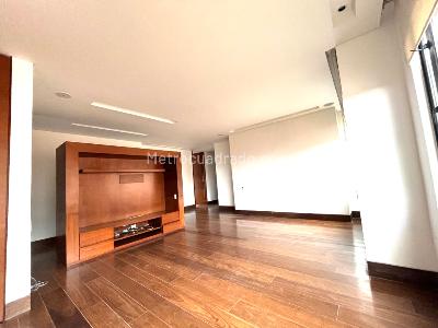 Apartamento de 4 alcobas en venta en Los Rosales, Bogotá, 360 m² · foto 12 de 20