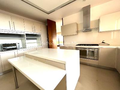 Apartamento de 4 alcobas en venta en Los Rosales, Bogotá, 360 m² · foto 7 de 20
