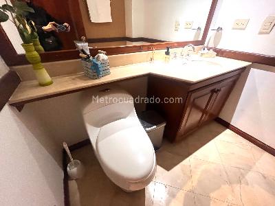 Apartamento de 3 alcobas en venta en Los Rosales Emaus, Bogotá, 279 m² · foto 13 de 20