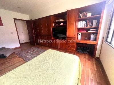 Apartamento de 3 alcobas en venta en Los Rosales Emaus, Bogotá, 279 m² · foto 19 de 20