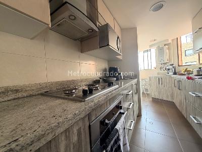 Apartamento en venta en Las Rosales, Bogotá · foto 7 de 20