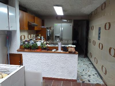 Casa de 3 alcobas en venta en Bella Suiza, Bogotá, 203 m² · foto 10 de 19