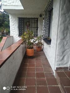 Casa de 3 alcobas en venta en Bella Suiza, Bogotá, 203 m² · foto 4 de 19