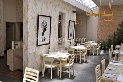 Casa de 5 alcobas en venta en Chapinero Alto, Bogotá, 450 m² · foto 2 de 12