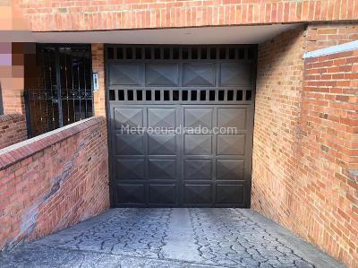 Apartamento de 3 alcobas en venta en Pontevedra, Bogotá, 124 m² · foto 19 de 20