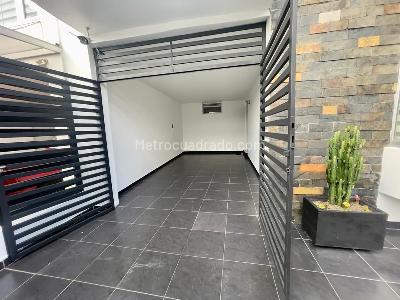 Casa de 4 alcobas en venta en Canodromo, Bogotá, 300 m² · foto 20 de 20