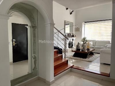 Casa de 4 alcobas en venta en Canodromo, Bogotá, 300 m² · foto 3 de 20