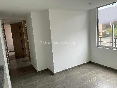 Apartamento de 3 alcobas en venta en Los Naranjos, Chía, 56 m² · foto 2 de 9