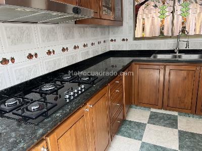 Casa de 4 alcobas en venta en Delicias, Chía, 256 m² · foto 8 de 19