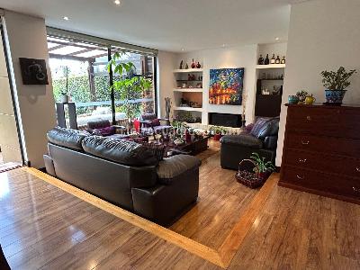 Casa de 4 alcobas en venta en Hacienda Fontanar, Chía, 796 m² · foto 4 de 17