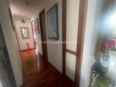 Apartamento en venta en El Redil, Bogotá · foto 8 de 20