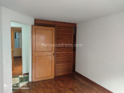 Apartamento en venta en Quinta Paredes, Bogotá · foto 11 de 16