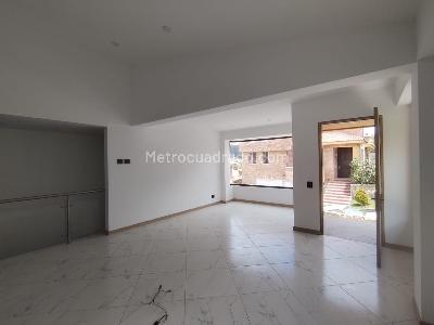 Casa de 5 alcobas en venta en Villas Del Tunjaque, La Calera, 400 m² · foto 3 de 20