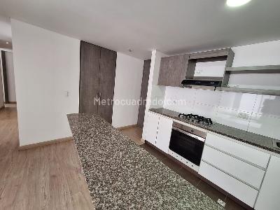 Apartamento en venta en Britalia Norte, Bogotá · foto 3 de 20