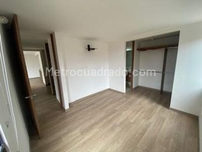 Apartamento de 3 alcobas en venta en Parque Central Molino, Cajicá, 68 m² · foto 14 de 20