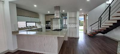 Casa de 3 alcobas en venta en Conjunto Residencial Vittare, Cajicá, 330 m² · foto 7 de 20