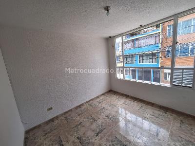Apartamento de 2 alcobas en arriendo en Muelle Engativa, Bogotá, 60 m² · foto 12 de 16