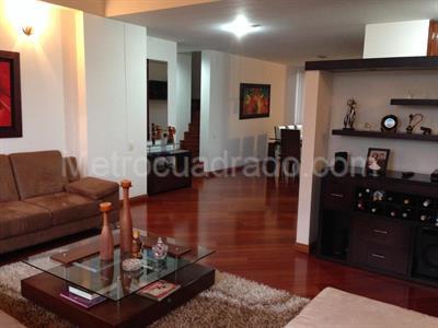 Apartamento de 4 alcobas en venta en Cerros Altos De Suba, Bogotá, 235 m² · foto 12 de 19