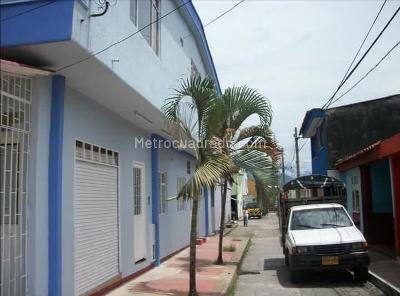 Casa de 5 alcobas en venta en Jordan Paraiso, Villavicencio, 180 m² · foto 6 de 9