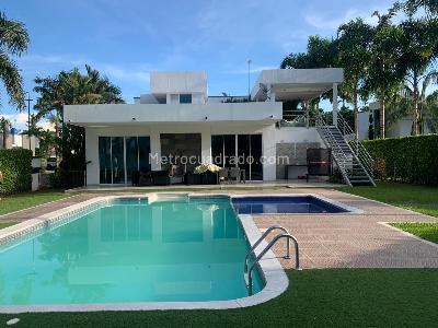 Casa de 5 alcobas en venta en Baru, Villavicencio, 450 m² · foto 4 de 20