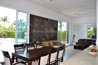 Casa de 5 alcobas en venta en Baru, Villavicencio, 450 m² · foto 5 de 20