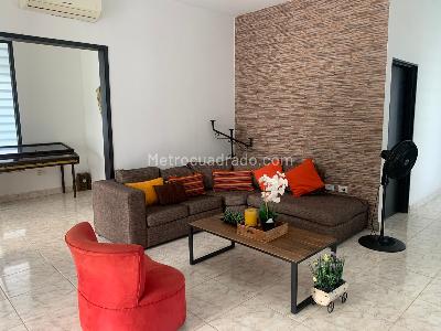 Casa de 5 alcobas en venta en La Llanerita, Villavicencio, 1925 m² · foto 13 de 20