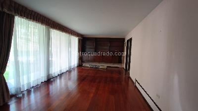 Casa de 5 alcobas en venta en Chico Norte, Bogotá, 733 m² · foto 4 de 20