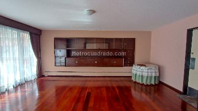 Casa de 5 alcobas en venta en Chico Norte, Bogotá, 733 m² · foto 7 de 20
