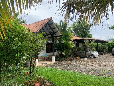 Casa de 4 alcobas en venta en Caracoli, Villavicencio, 410 m² · foto 2 de 20