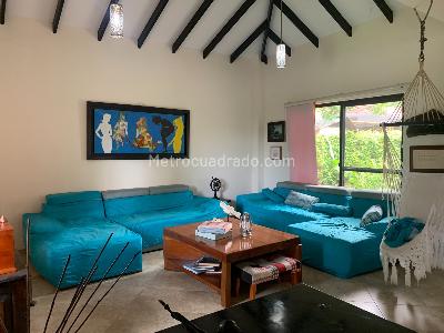 Casa de 4 alcobas en venta en Caracoli, Villavicencio, 410 m² · foto 3 de 20