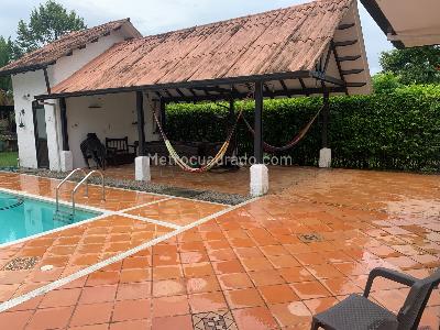 Casa de 4 alcobas en venta en Caracoli, Villavicencio, 410 m² · foto 9 de 20