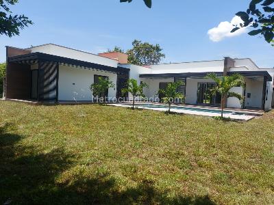 Casa de 4 alcobas en venta en El Cairo, Villavicencio, 315 m² · foto 2 de 13